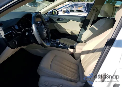 2019 Audi A4 Premium z USA, uszkodzony, nr VIN WAUGMAF44KN016644